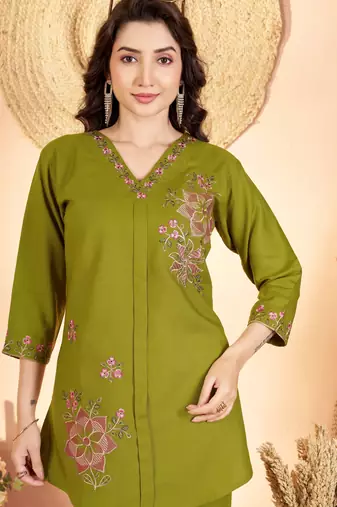 Dark green floral embroidered rayon co-ord set for women