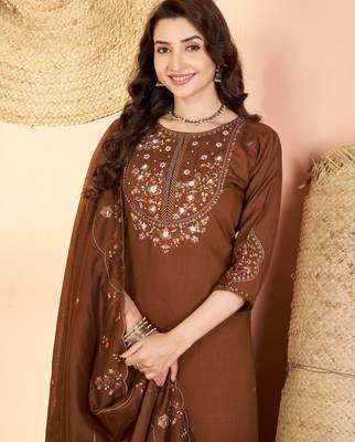 Brown floral embroidered silk kurti pent dupatta set for women 3