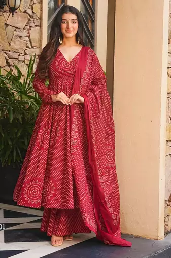 Red digital printed cotton kurta plazzo dupatta set for women