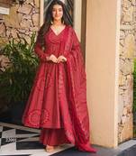 Red digital printed cotton kurta plazzo dupatta set for women