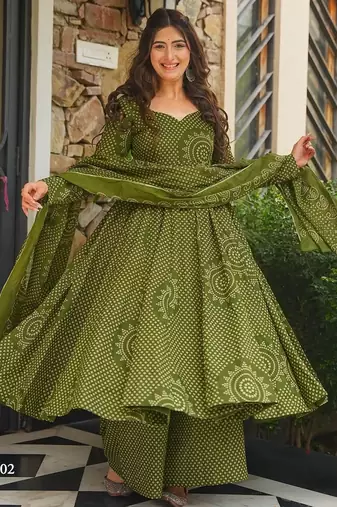 Green digital printed cotton kurta plazzo dupatta set for women