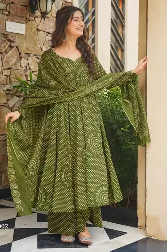 Green digital printed cotton kurta plazzo dupatta set for women