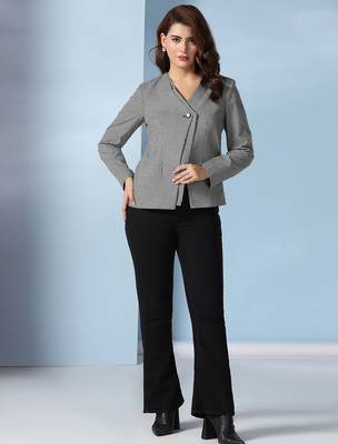 Checked notched lapel single breasted blazer 4