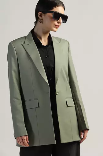 Single breasted notched collar longline blazer