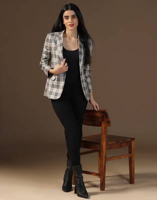 Women brown checks beige blazer 3