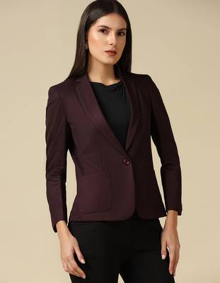 Women maroon single breasted blazer 2