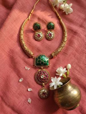 Traditional gold plated green temple necklace set for women 2