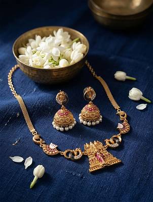 South indian necklace set with temple motif for wedding wear 2