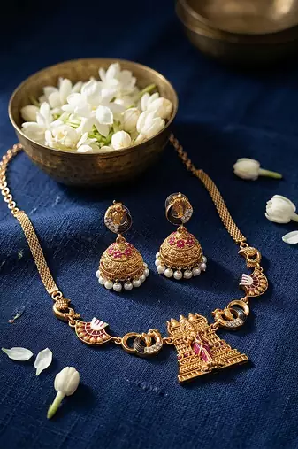 South indian necklace set with temple motif for wedding wear