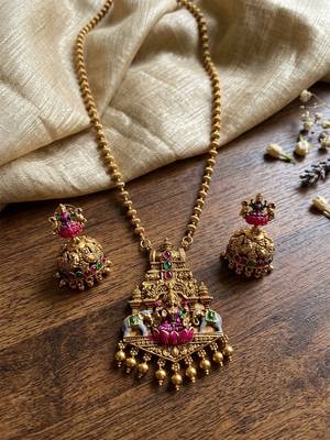 Gold plated temple mala necklace with earrings 2
