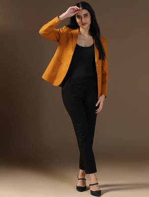 Women mustard blazer 4