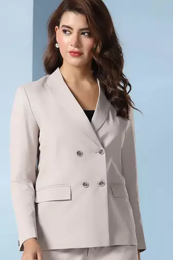 Peaked lapel double breasted blazer