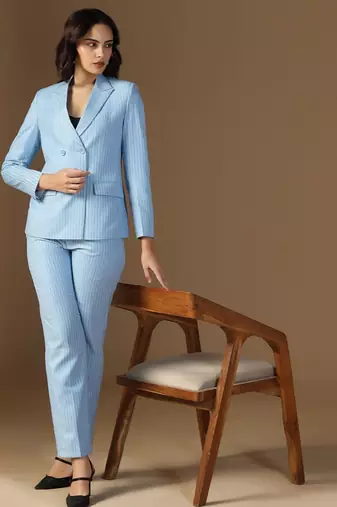 Striped peaked lapel collar double breasted formal blazer