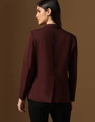 Maroon notched label blazer 3