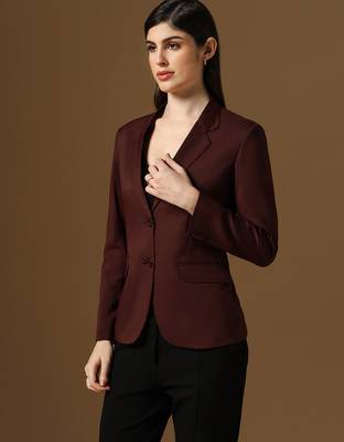 Maroon notched label blazer 5