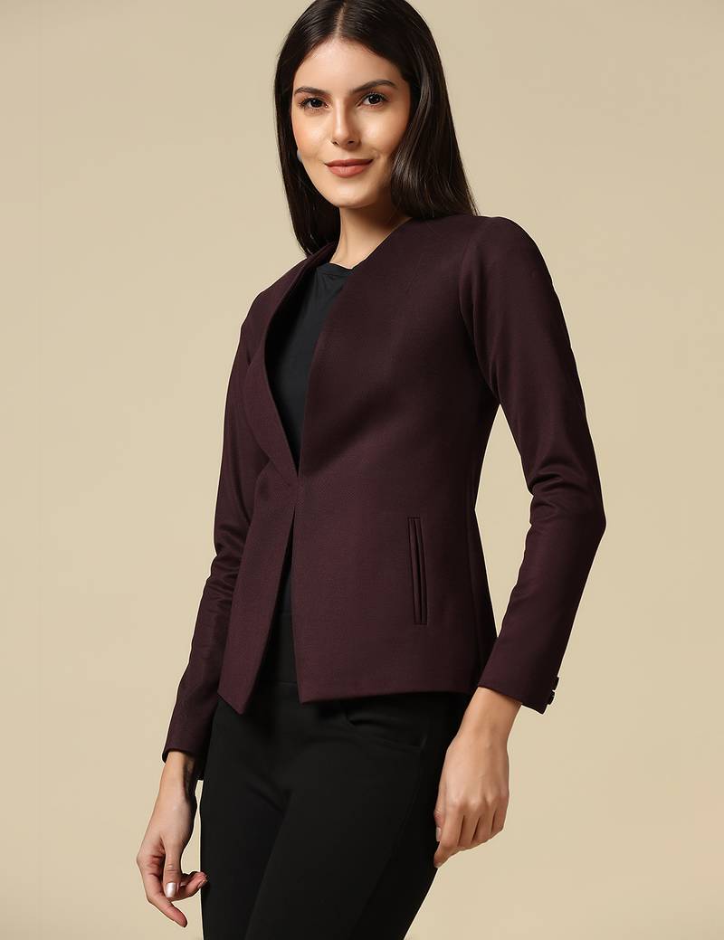 Women maroon single breasted blazer