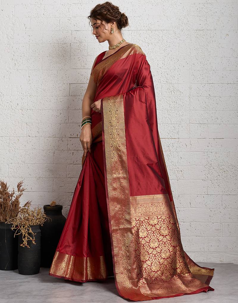 red golden zari border silk blend saree with blouse