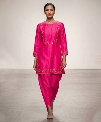 Pink embroidered dupion silk kurta set 1
