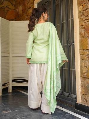 Women's khadi cotton straight light green farsi salwar set with dupatta 4