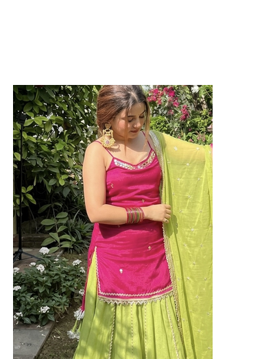 Women’s Flared Lehenga Set With Rani Pink Embroidered Top & Dupatta 3
