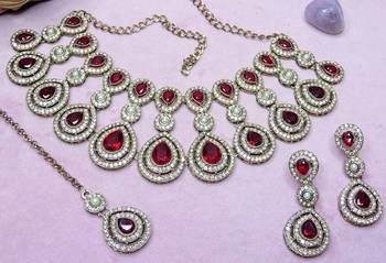 Maroon yellow gold premium designer american diamond and stone work necklace set 3
