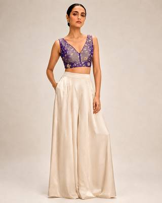 Purple embroidered padded v neck designer saree blouse 3