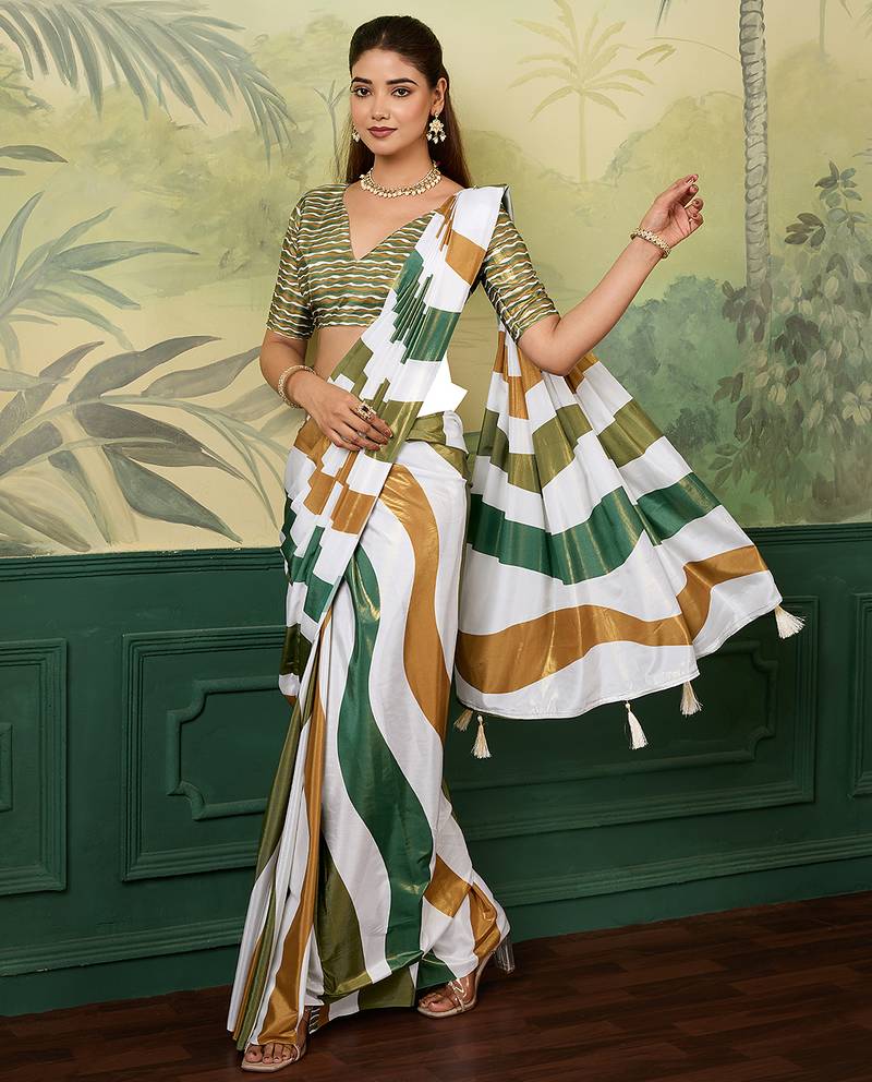 Mehendi digital print with zari work silk blend saree with blouse