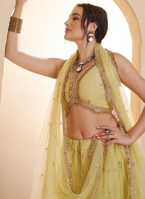 Yeelow Net Embroidered & Zari Work Semi Stitched Lehenga Choli 4