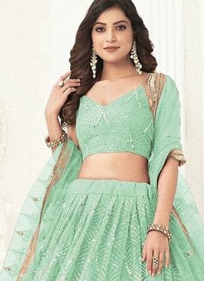 Green Net Embroidered & Thread Work Semi Stitched Lehenga Choli 2
