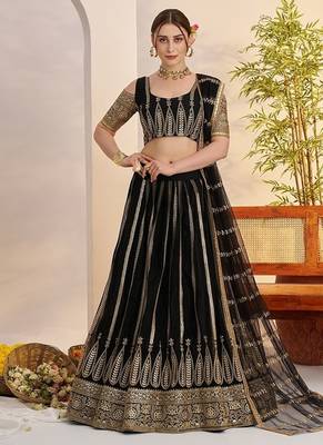 Black Net Embroidered & Zari Work Semi Stitched Lehenga Choli 2