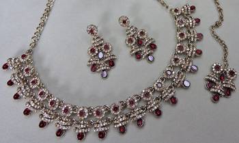 Maroon yellow gold premium designer american diamond and stone work necklace set 3