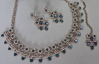 Blue yellow gold premium designer american diamond and stone work necklace set 3