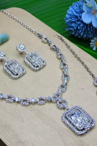 White rhodium premium designer american diamond and stone work necklace set