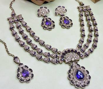 Blue yellow gold premium designer american diamond and stone work necklace set 3