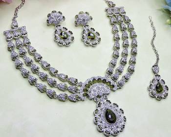 Green rhodium premium designer american diamond and stone work necklace set 3