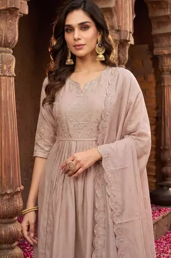 Cream silk blend embroidered kurta pant set with chanderi cotton dupatta