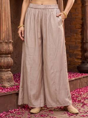 Cream silk blend embroidered kurta pant set with chanderi cotton dupatta 4