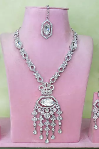 White rhodium premium designer american diamond and stone work necklace set