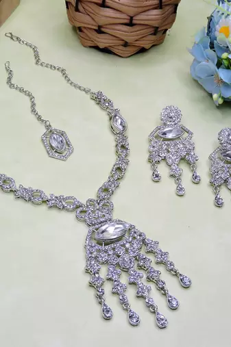 White rhodium premium designer american diamond and stone work necklace set