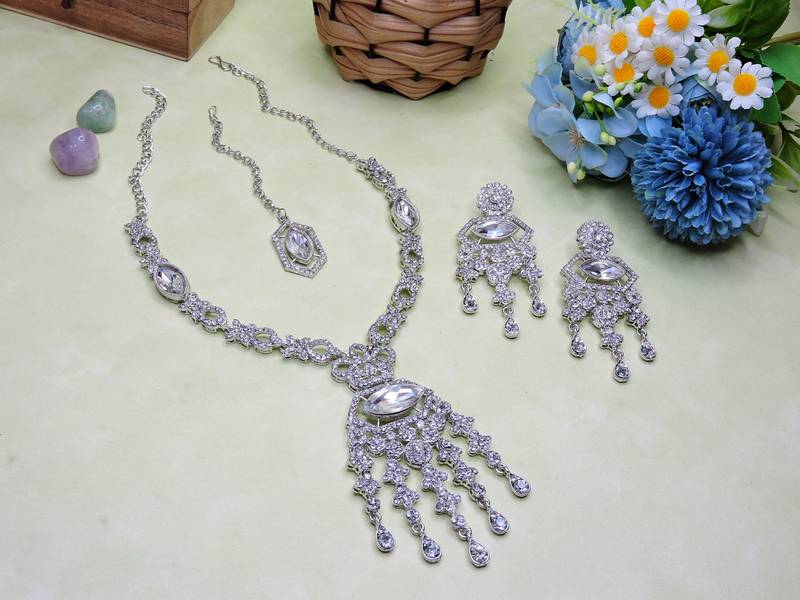 White rhodium premium designer american diamond and stone work necklace set