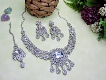 White rhodium premium designer american diamond and stone work necklace set 2