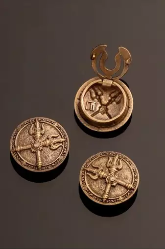Antique gold brass maa button cover