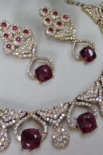 Maroon yellow gold premium designer american diamond and stone work necklace set