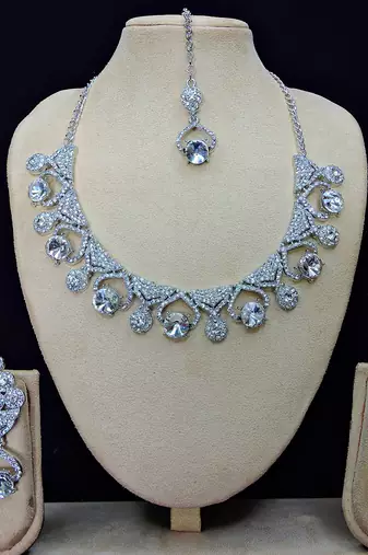 White rhodium premium designer american diamond and stone work necklace set
