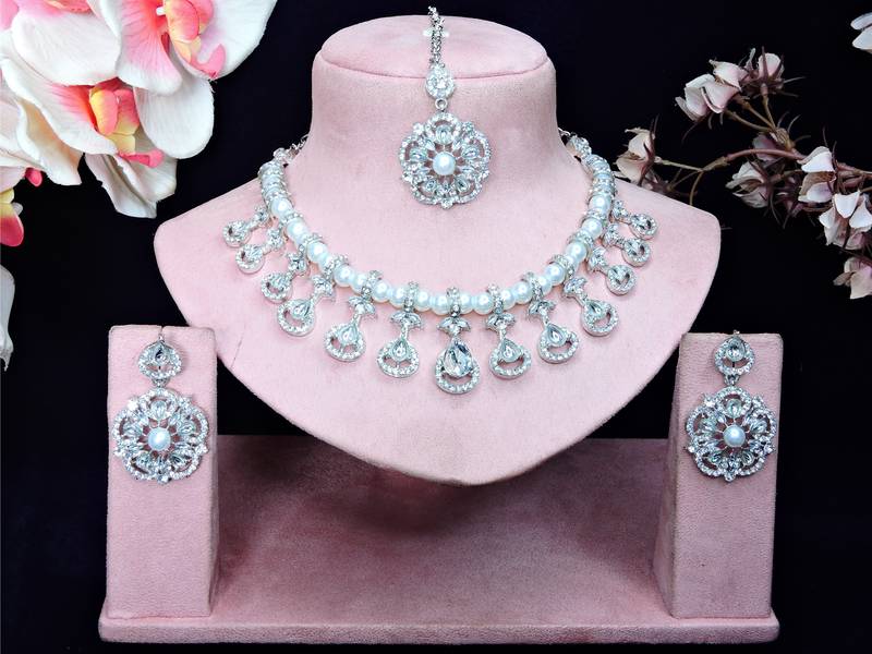White rhodium premium designer american diamond and stone work necklace set