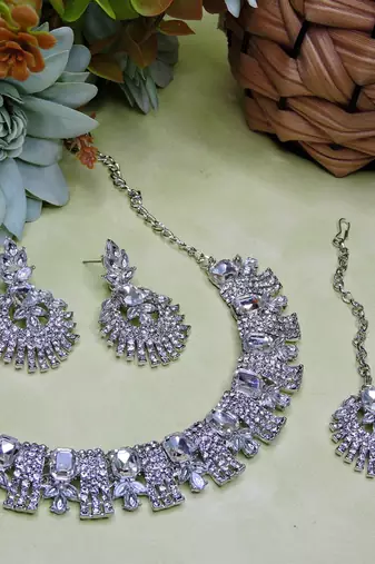 White rhodium premium designer american diamond and stone work necklace set