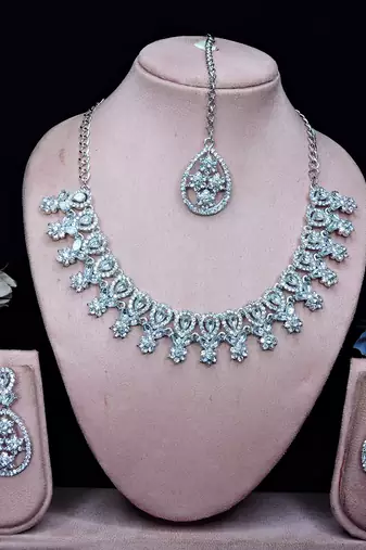 White rhodium premium designer american diamond and stone work necklace set