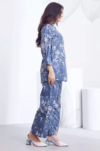 Blue floral printed rayon 2-pieces co-ord sets for women