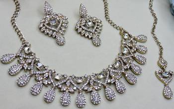 White yellow gold premium designer american diamond and stone work necklace set 3