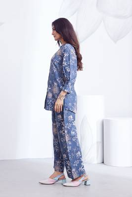 Blue floral printed rayon 2-pieces co-ord sets for women 5